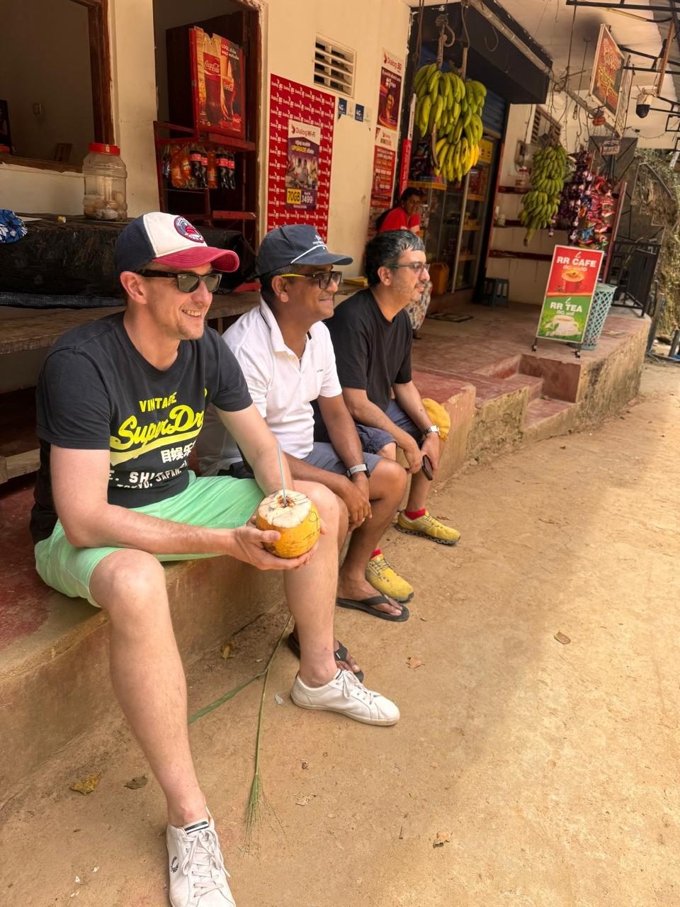 East to the sea — Paradise Crawl photo 2